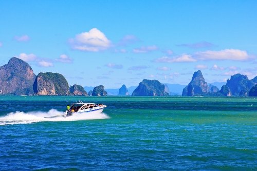 Speedboat-tour-of-Phang-Nga-Bay-Phuket (1)